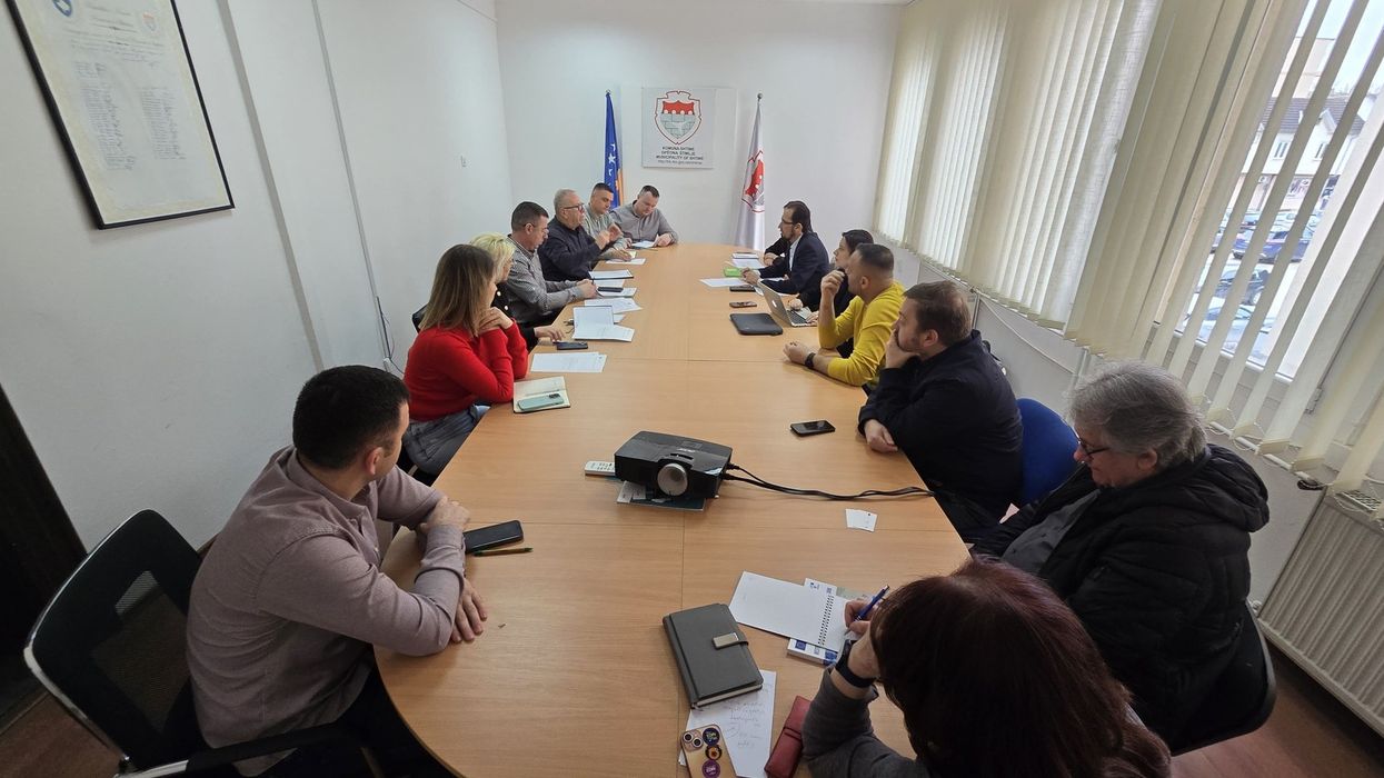 Mbahet takim koordinues për projektin e banimit social në Komunën e Shtimes Mbahet takim koordinues për projektin e banimit social në Komunën e Shtimes