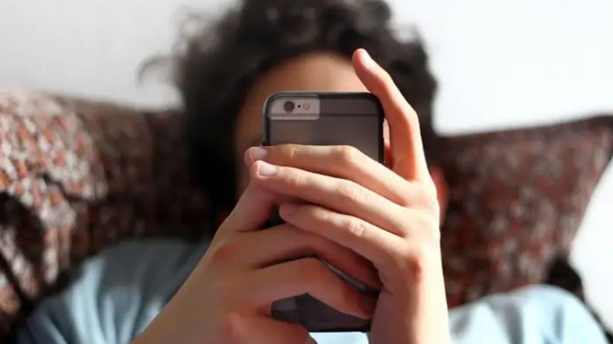 Studimi gjerman zbulon se qindra mijëra fëmijë kanë varësi nga mediat sociale Studimi gjerman zbulon se qindra mijëra fëmijë kanë varësi nga mediat sociale