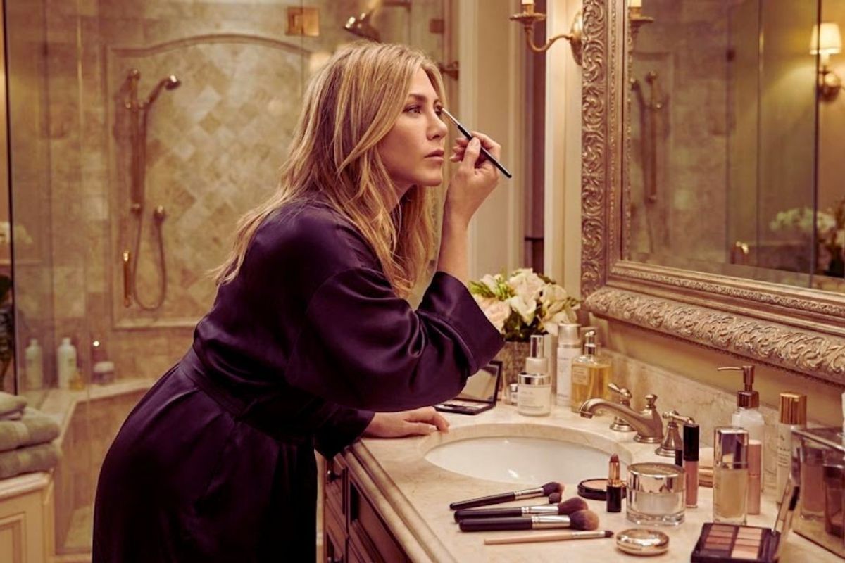 Detaji në banjon e Jennifer Aniston që po rikthen modën e viteve ’70 Detaji në banjon e Jennifer Aniston që po rikthen modën e viteve ’70