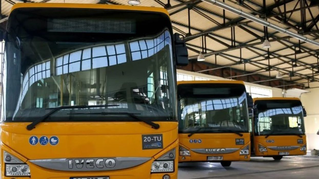 Sot transporti publik në kryeqytet pa pagesë, në përkrahje të marshit “Drejtësi, jo politikë” Sot transporti publik në kryeqytet pa pagesë, në përkrahje të marshit “Drejtësi, jo politikë”