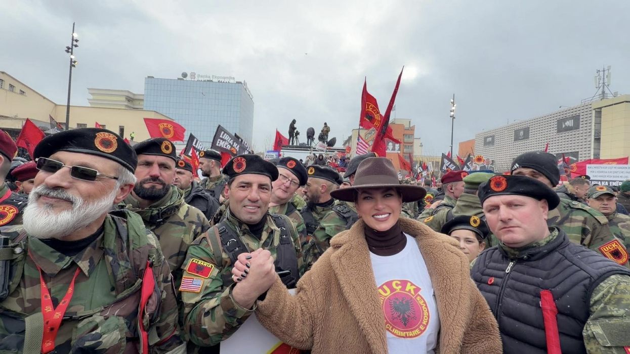 Leonora Jakupi publikon fotografi nga protesta për ish-krerët e UÇK-së Leonora Jakupi publikon fotografi nga protesta për ish-krerët e UÇK-së