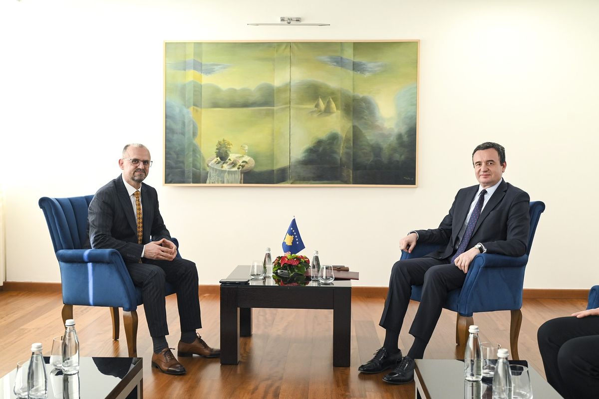 Arsim Berisha emërohet zëvendësministër i Shëndetësisë në Kosovë Arsim Berisha emërohet zëvendësministër i Shëndetësisë në Kosovë
