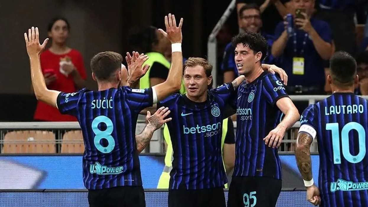 Man Utd e kalon Barcelonën në garën për transferimin e yllit të Interit