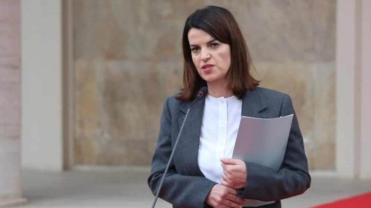 Koçiu: Rritje page për 720 efektivë të strukturave speciale, një drejtues i RENEA-s do të marrë 2300 euro Koçiu: Rritje page për 720 efektivë të strukturave speciale, një drejtues i RENEA-s do të marrë 2300 euro