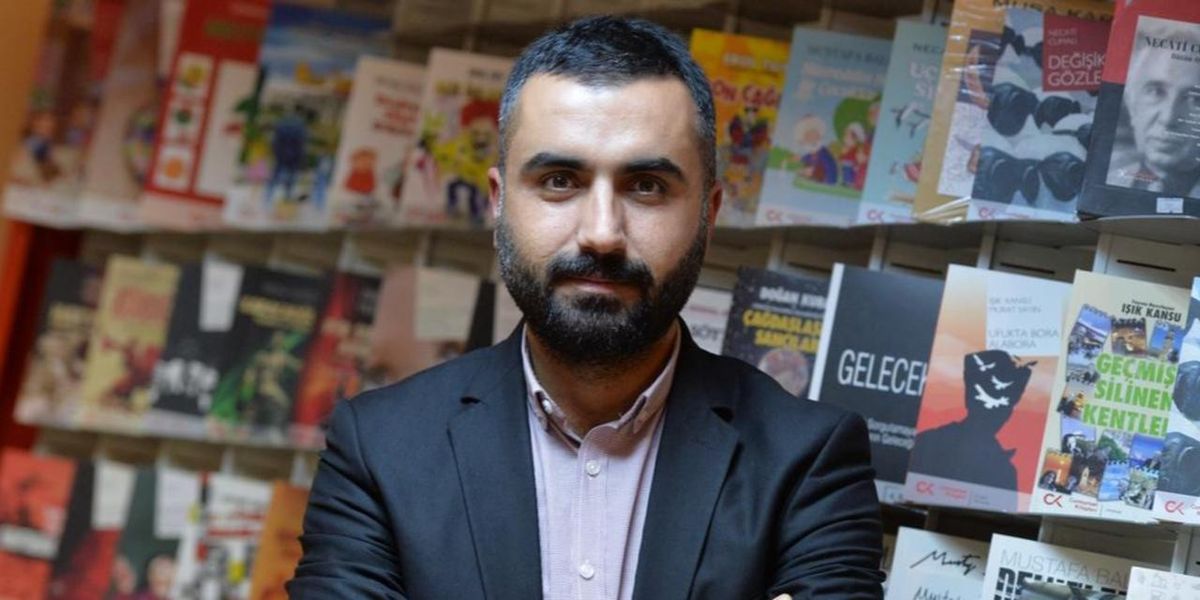 Pretendohet se fyeu Erdoganin, Turqia arreston gazetarin e Deutsche Welle Pretendohet se fyeu Erdoganin, Turqia arreston gazetarin e Deutsche Welle