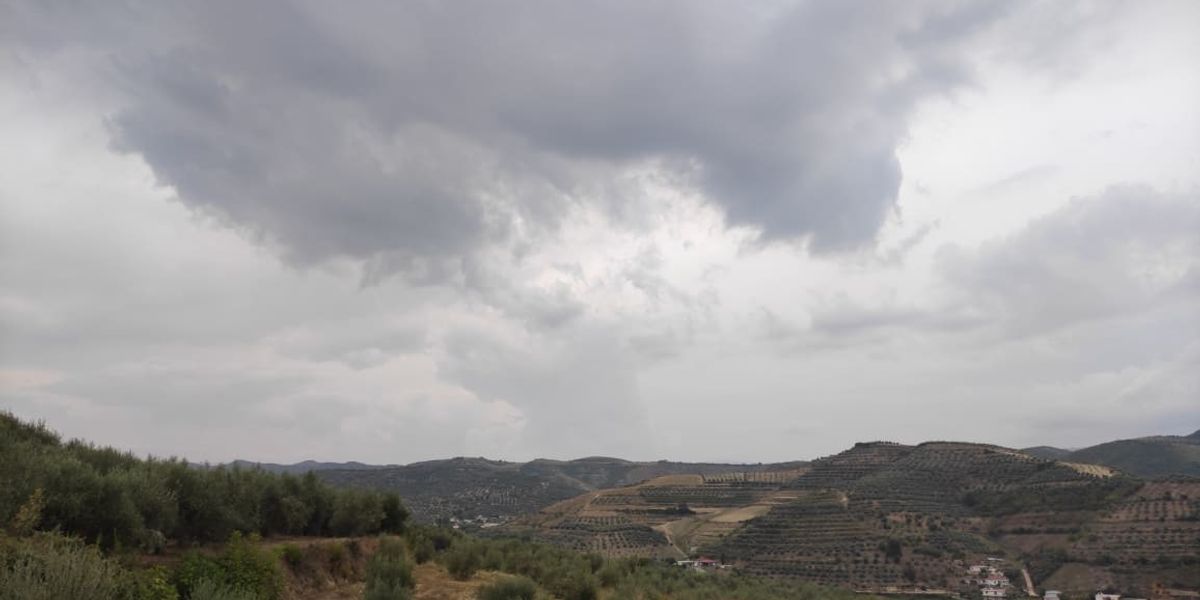 Moti në Shqipëri, paraditja me shi Moti në Shqipëri, paraditja me shi