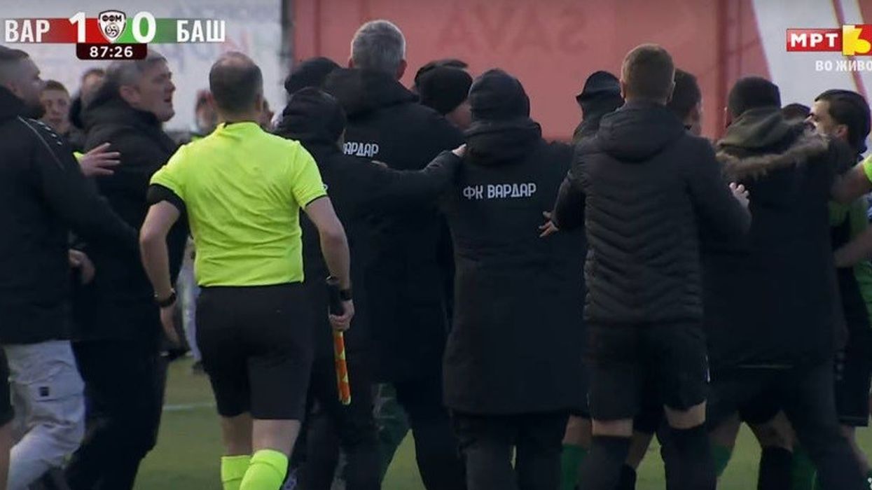 Derbi Vardari - Bashkimi me 18 minuta shtesë, kartona të kuq dhe përleshje Derbi Vardari - Bashkimi me 18 minuta shtesë, kartona të kuq dhe përleshje