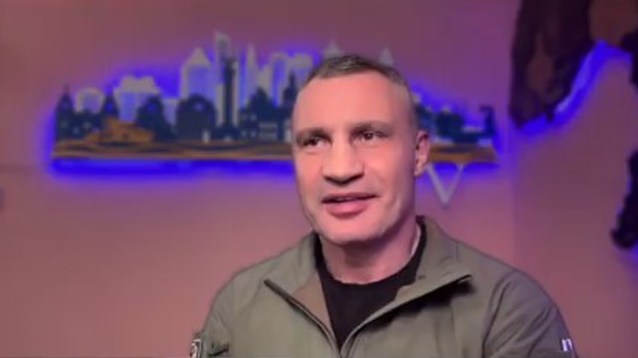 Kryebashkiaku i Kievit ndalet për 13 sekonda kur pyetet nëse i beson Donald Trumpit