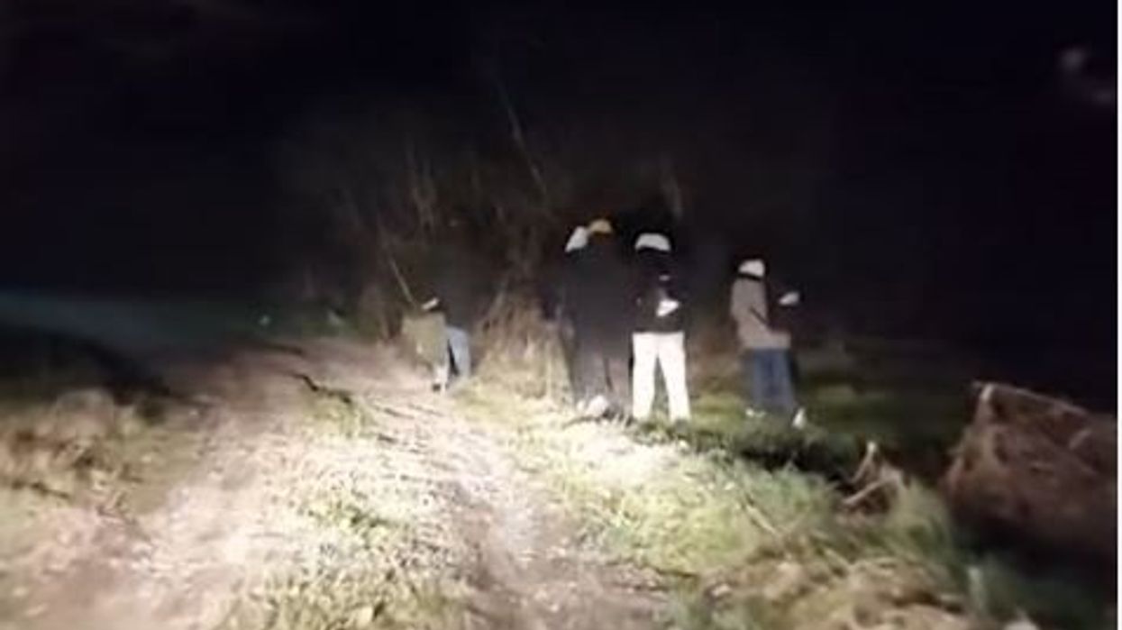 Rrugët e emigrantëve ilegalë përmes Kosovës drejt Serbisë dhe Evropës Rrugët e emigrantëve ilegalë përmes Kosovës drejt Serbisë dhe Evropës