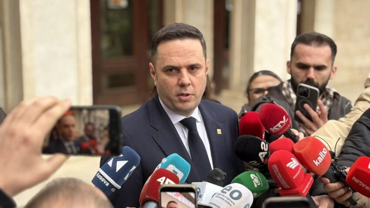 Abdixhiku pas takimit me Kurtin: Duhet konsensus politik për çështjen e presidentit Abdixhiku pas takimit me Kurtin: Duhet konsensus politik për çështjen e presidentit