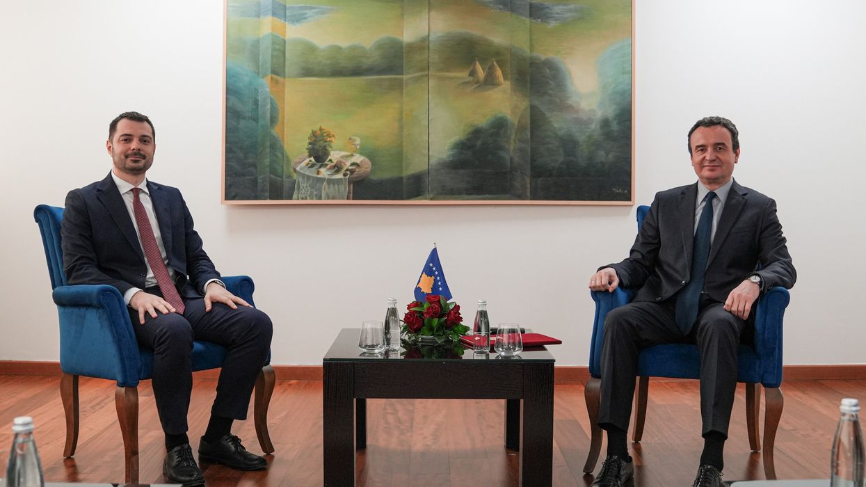 Kurti emëron Përparim Kryeziun zëvendësministër të parë të Arsimit dhe Shkencës Kurti emëron Përparim Kryeziun zëvendësministër të parë të Arsimit dhe Shkencës
