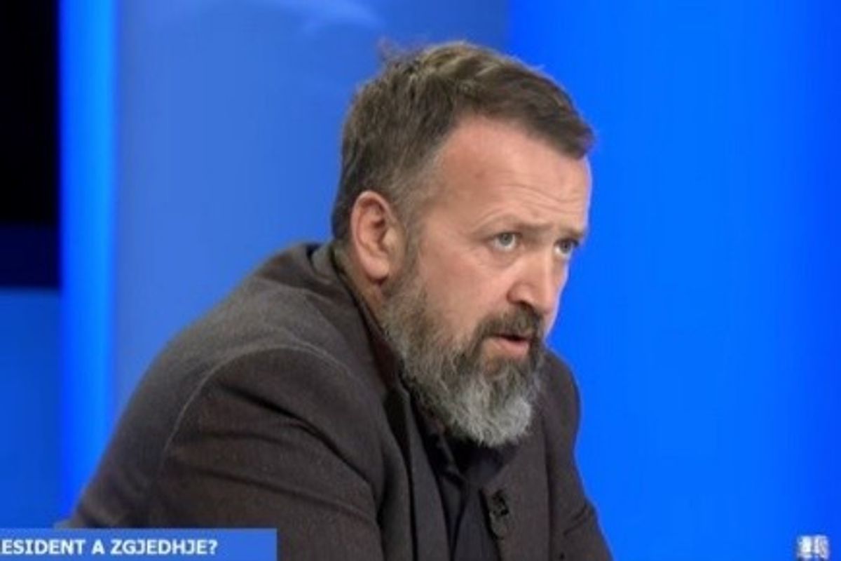 Hoxha e quan Kurtin “Big Brother”: Eliminoi Osmanin dhe Konjufcën nga gara për president Hoxha e quan Kurtin “Big Brother”: Eliminoi Osmanin dhe Konjufcën nga gara për president