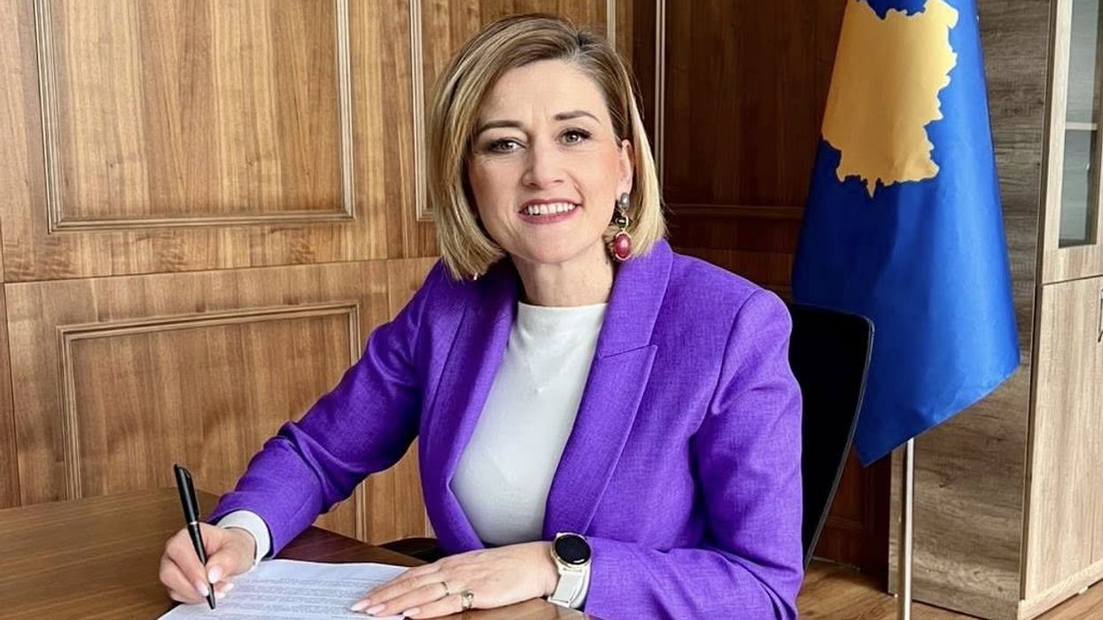 Kusari-Lila nënshkroi kërkesën për përshpejtimin e miratimit të Projektligjit për Inovacion dhe Ndërmarrësi Kusari-Lila nënshkroi kërkesën për përshpejtimin e miratimit të Projektligjit për Inovacion dhe Ndërmarrësi