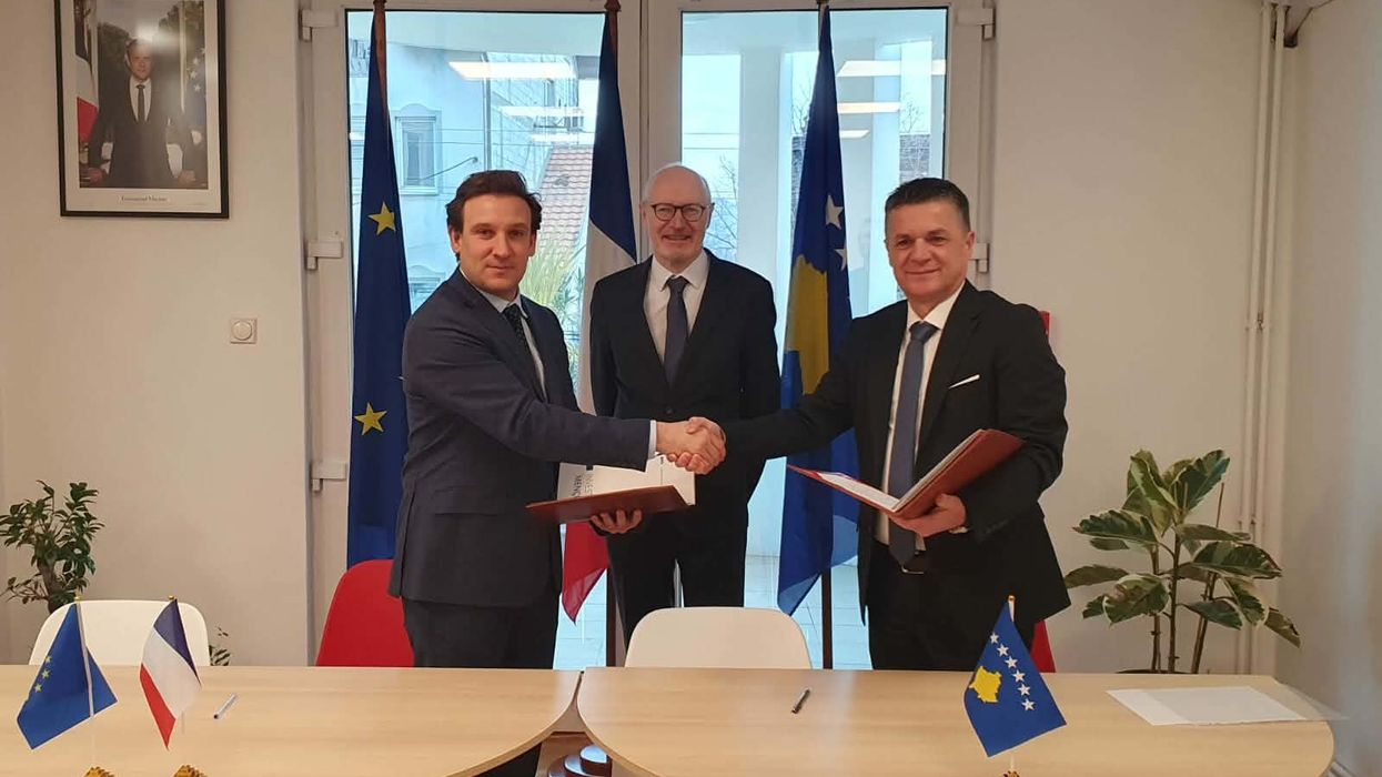 Pesë milionë euro për gratë ndërmarrëse dhe komunitetet rurale në Kosovë Pesë milionë euro për gratë ndërmarrëse dhe komunitetet rurale në Kosovë