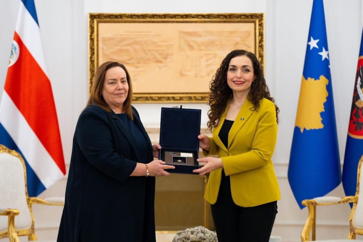 Presidentja Osmani në takim me ambasadoren e Kosta Rikës thekson rëndësinë e heqjes së vizave ndërmjet dy vendeve Presidentja Osmani në takim me ambasadoren e Kosta Rikës thekson rëndësinë e heqjes së vizave ndërmjet dy vendeve