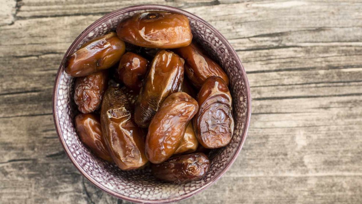Prisheni agjërimin me hurma, OBSH jep këshilla se si të shmangni urthin në iftar Prisheni agjërimin me hurma, OBSH jep këshilla se si të shmangni urthin në iftar