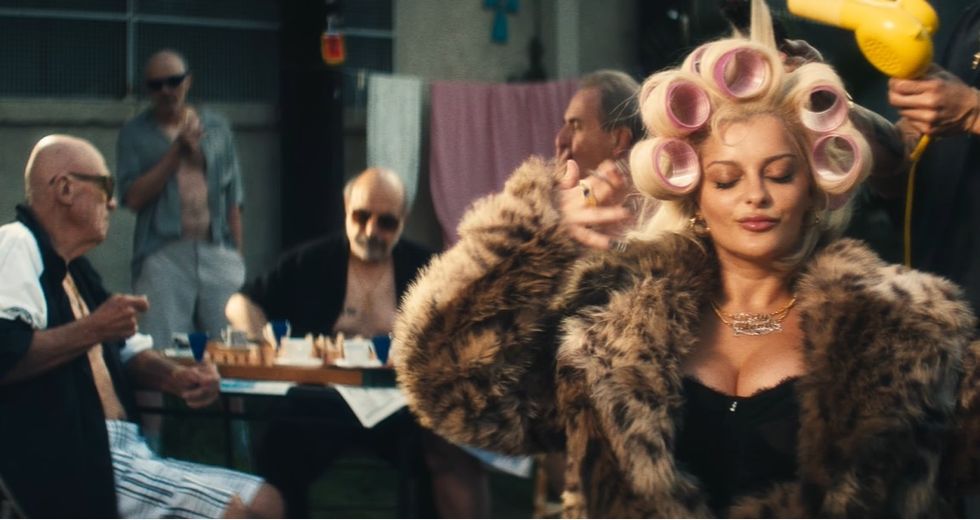 Bebe Rexha publikon klipin e këngës “Çike çike”, e cila është bërë virale në rrjetet sociale