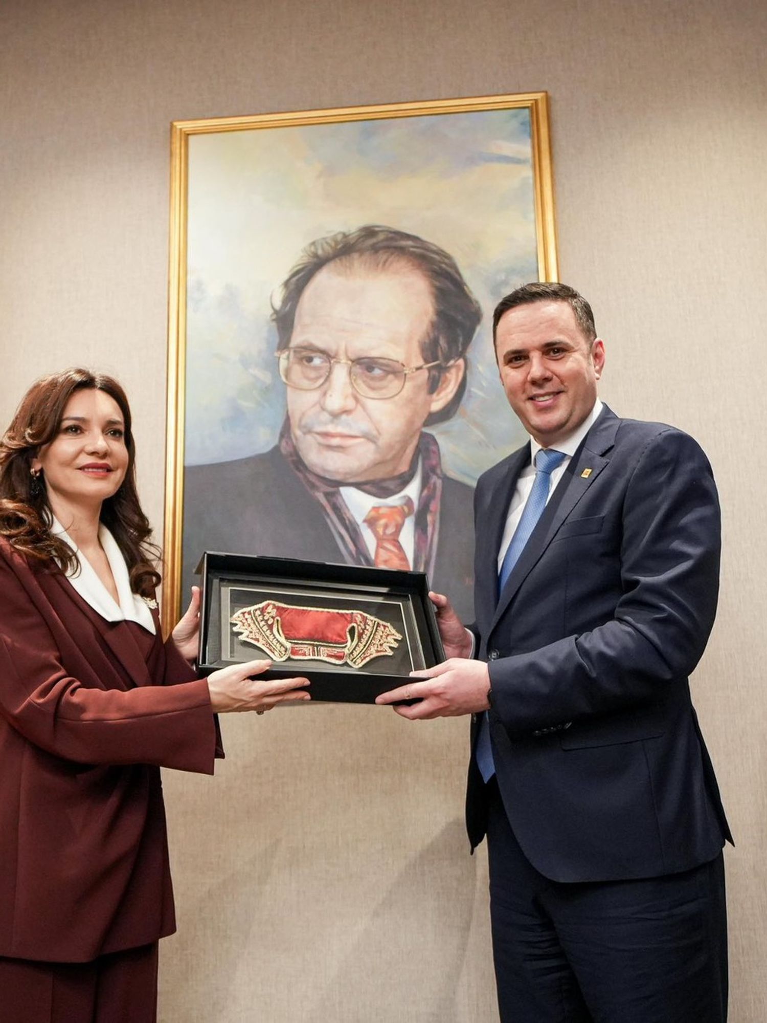 Abdixhiku takohet me Elisa Spiropalin, diskutohet për sigurinë dhe integrimin euroatlantik Abdixhiku takohet me Elisa Spiropalin, diskutohet për sigurinë dhe integrimin euroatlantik