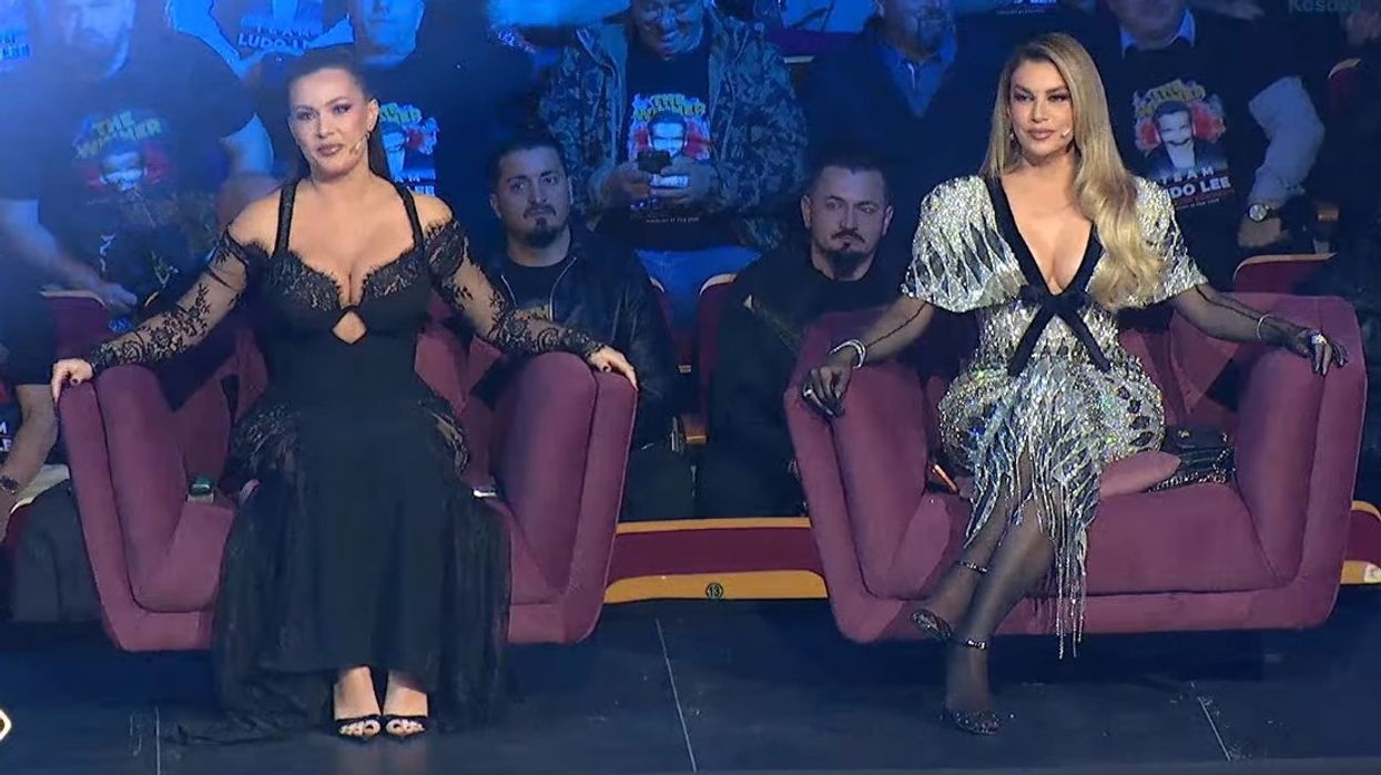 Leonora Jakupi dhe Olta Gixhari shkëlqejnë në finalen e Big Brother VIP Kosova 4 Leonora Jakupi dhe Olta Gixhari shkëlqejnë në finalen e Big Brother VIP Kosova 4