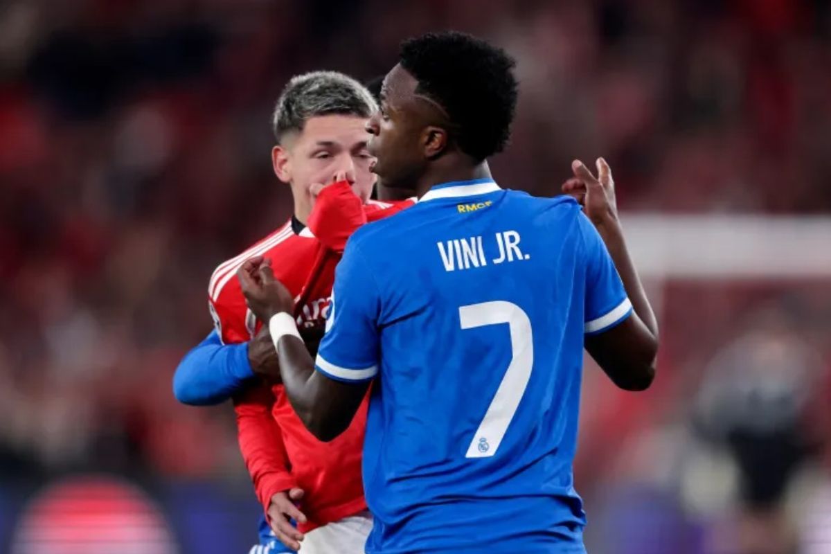 FIFA aprovon ‘Ligjin Vinicius’ pas incidentit që ndodhi në Ligën e Kampionëve FIFA aprovon ‘Ligjin Vinicius’ pas incidentit që ndodhi në Ligën e Kampionëve