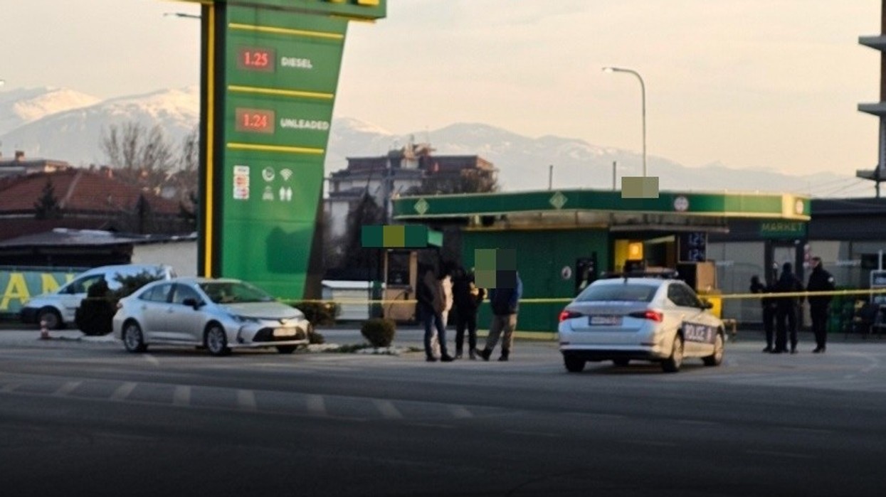 Vdes një person në një pompë të derivateve në Pejë, policia del në vendngjarje
