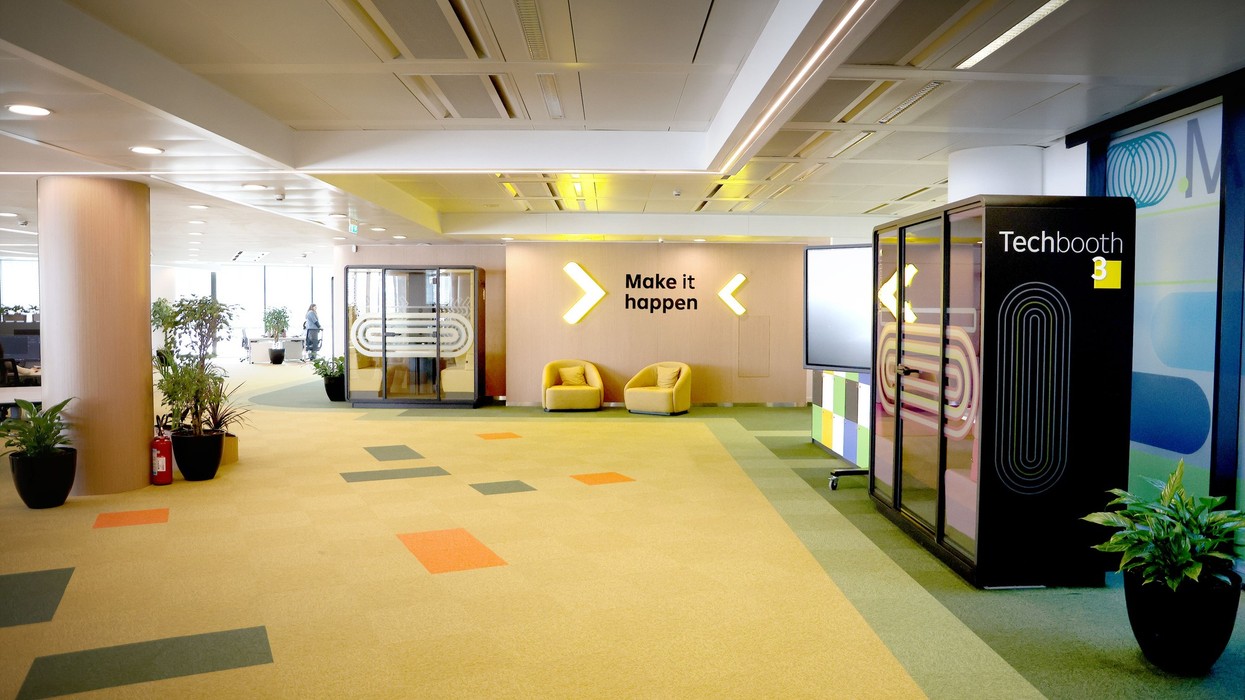 Raiffeisen Tech Kosova vazhdon të forcojë pozicionin si qendër kyçe teknologjike për RBI Group