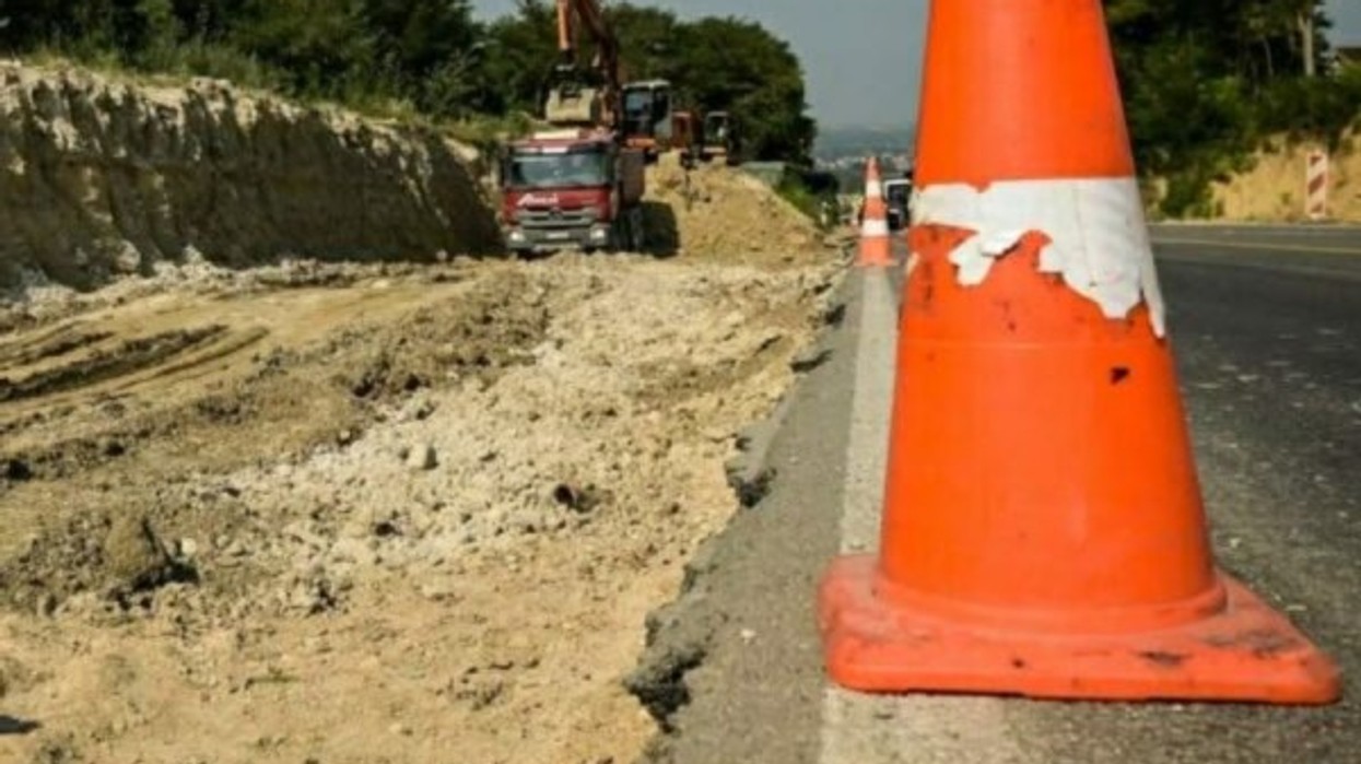 Nesër nga ora 8:00 ndërpritet qarkullimi nga udhëkryqi Gjakovë – Klinë deri te udhëkryqi i rrugës për Gjurgjevik