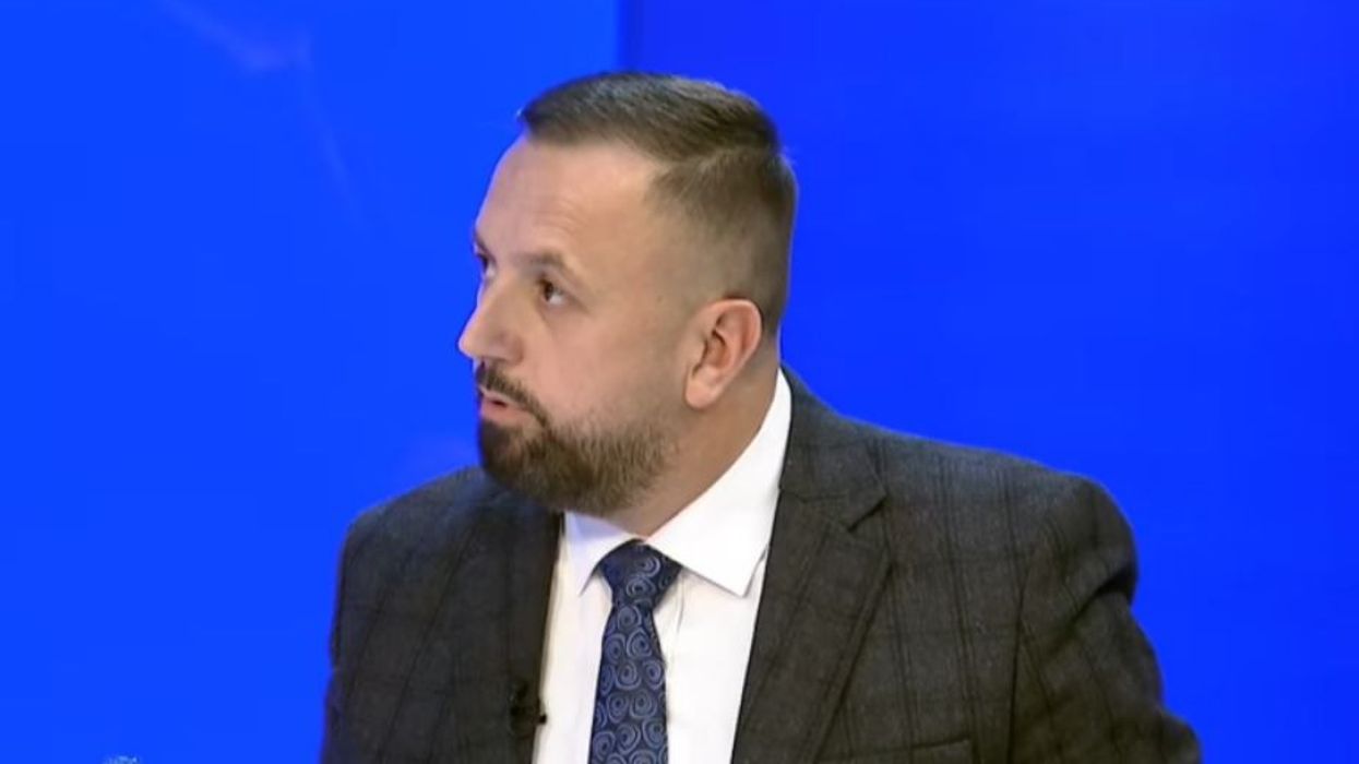 Dërguti: PDK ka kërkuar të propozojë dy emra për president, mes tyre edhe djalin e Adem Demaçit Dërguti: PDK ka kërkuar të propozojë dy emra për president, mes tyre edhe djalin e Adem Demaçit