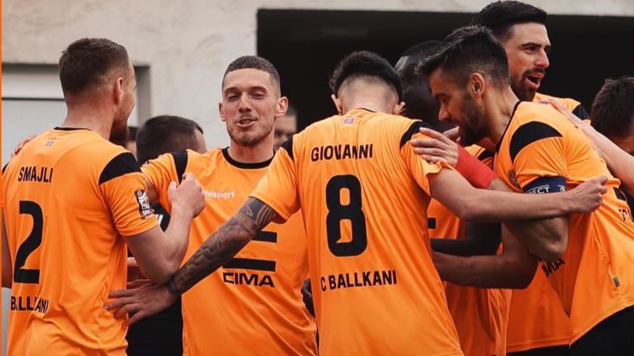 Ballkani fiton derbin ndaj Gjilanit dhe kalon në gjysmëfinale të Kupës së Kosovës Ballkani fiton derbin ndaj Gjilanit dhe kalon në gjysmëfinale të Kupës së Kosovës