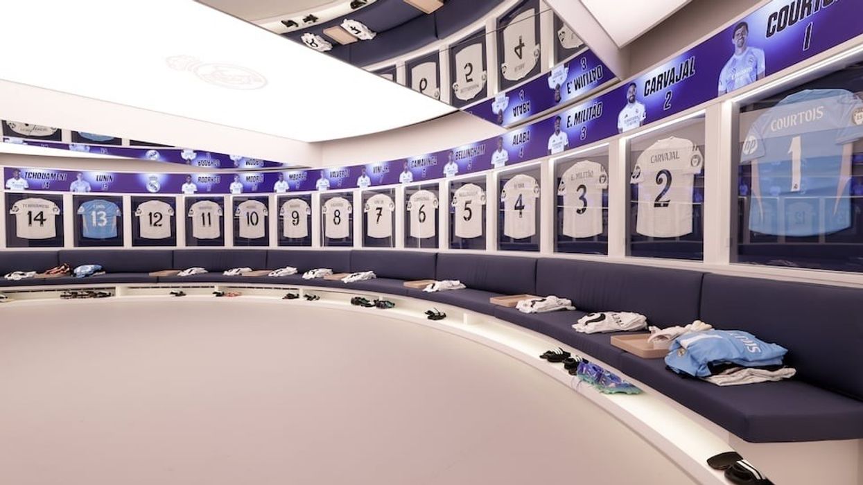 Kaos te Real Madridi: “Lojtarët janë të pakontrollueshëm”, kritikë të ashpra për dhomën e zhveshjes Kaos te Real Madridi: “Lojtarët janë të pakontrollueshëm”, kritikë të ashpra për dhomën e zhveshjes
