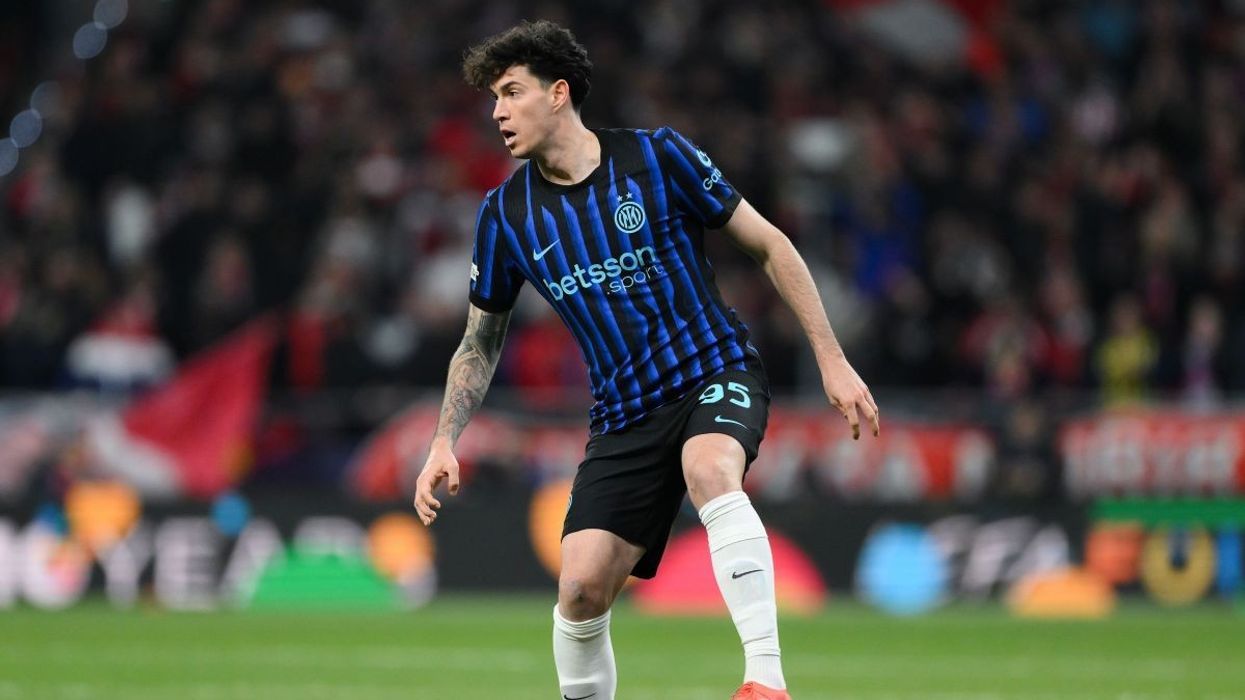 Flick nuk është i bindur, transferimi i Bastoni te Barcelona mund të dështojë Flick nuk është i bindur, transferimi i Bastoni te Barcelona mund të dështojë