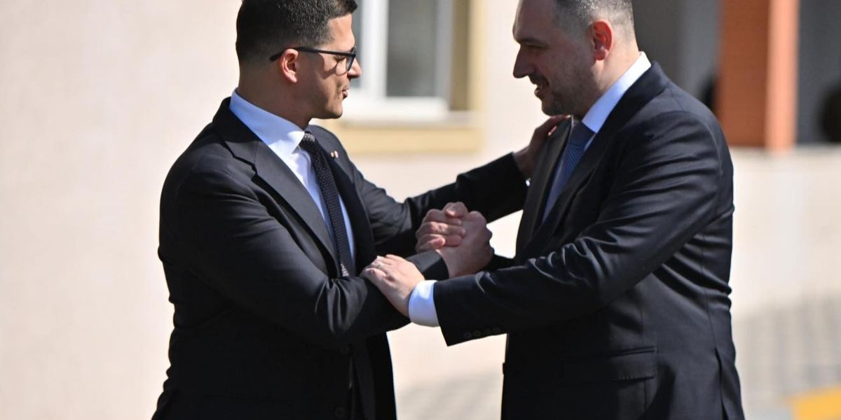 Prezantohet ministri i ri i Mbrojtjes, Vengu: Shqipëria, në duar të sigurta! Prezantohet ministri i ri i Mbrojtjes, Vengu: Shqipëria, në duar të sigurta!