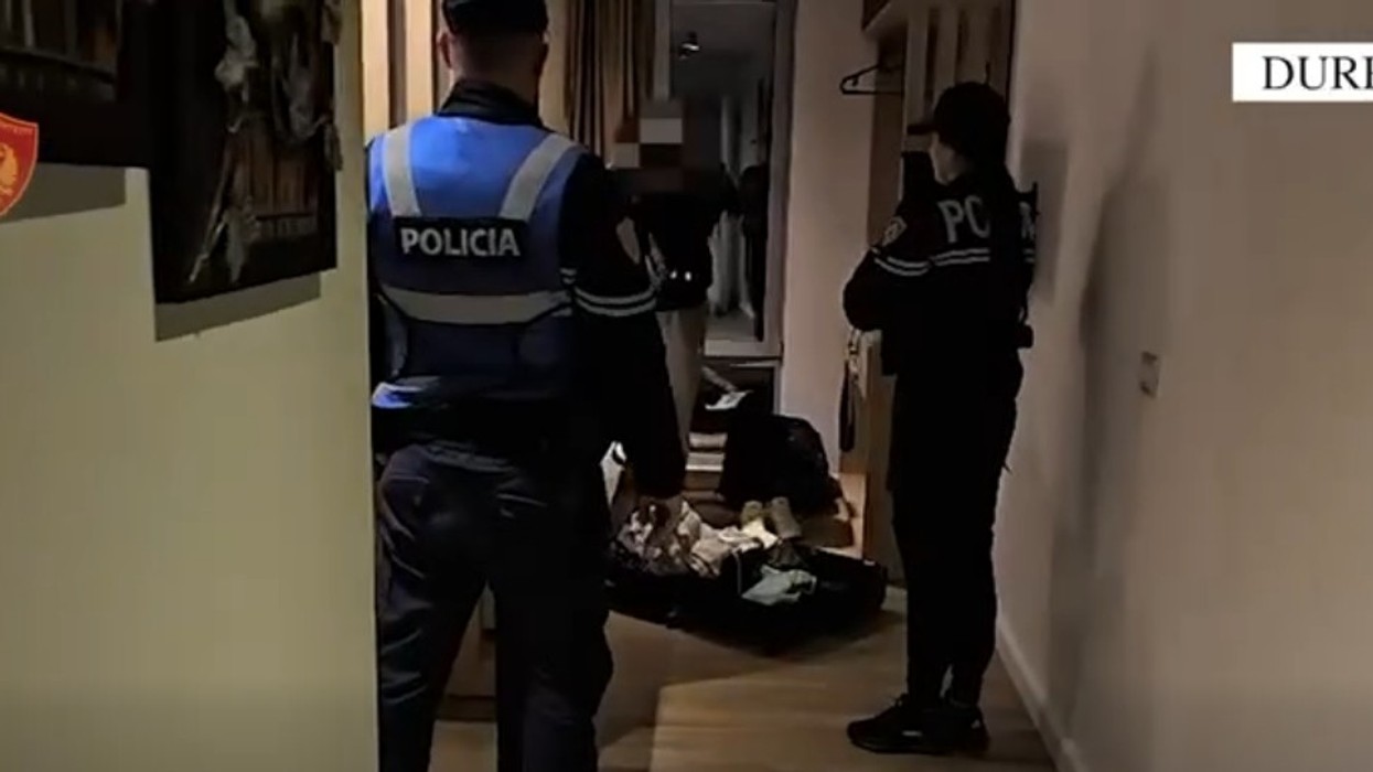 Brazilianeve u hapet dera me zjarrfikëse, goditet shtëpia e “shërbimeve” në Durrës