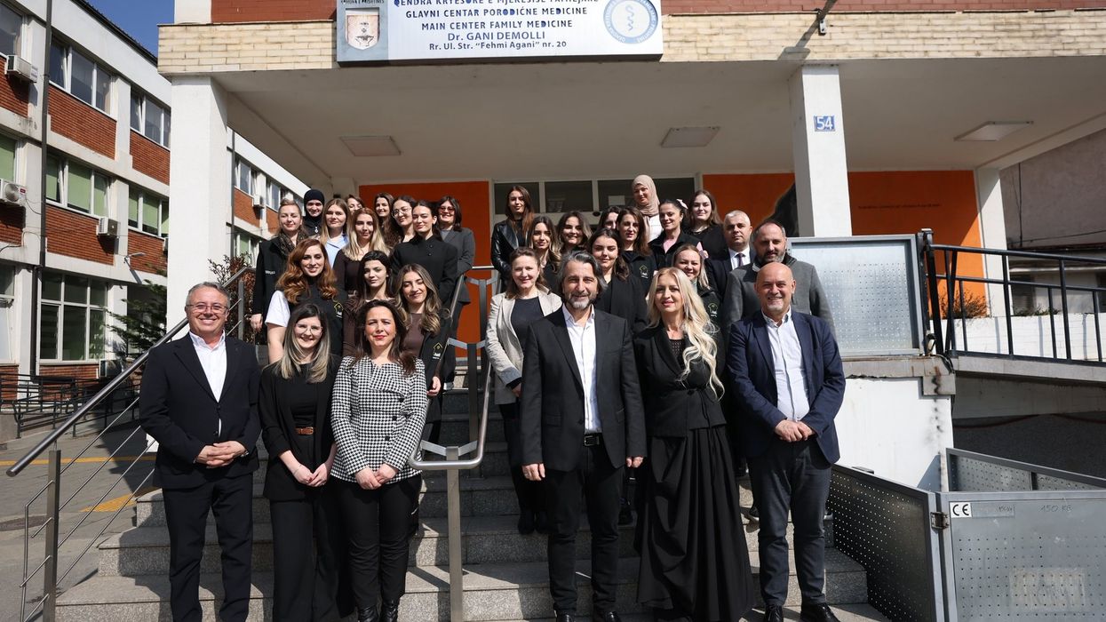 Prishtina prezanton programin “Ekipi i Vizitave në Shtëpi” për mbështetjen e nënave dhe fëmijëve Prishtina prezanton programin “Ekipi i Vizitave në Shtëpi” për mbështetjen e nënave dhe fëmijëve