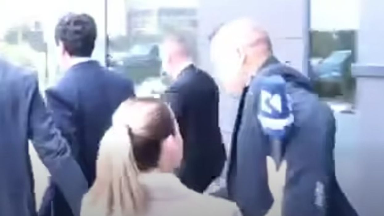 AGK dënon pengimin e gazetares Vesa Hoda nga mbrojtja e afërt e kryeministrit Kurti AGK dënon pengimin e gazetares Vesa Hoda nga mbrojtja e afërt e kryeministrit Kurti