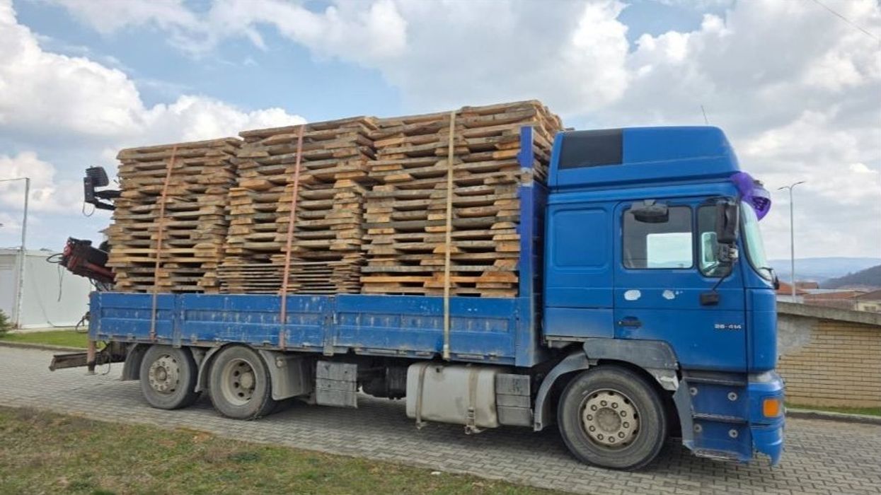 Sekuestrohen rreth 20 kub dru të përpunuar pa dokumentacion në Podujevë Sekuestrohen rreth 20 kub dru të përpunuar pa dokumentacion në Podujevë