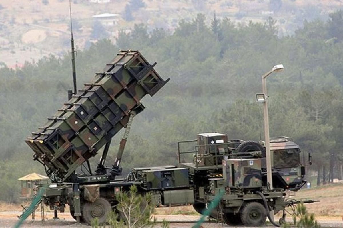 Turqia vendos një sistem mbrojtës raketor "Patriot" në qendër të vendit - pas raketës së fundit nga Irani Turqia vendos një sistem mbrojtës raketor