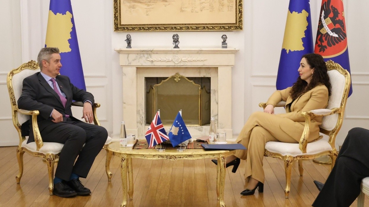 Në takim me Osmanin, ambasadori britanik thotë se Kosova ka nevojë urgjente për stabilitet politik