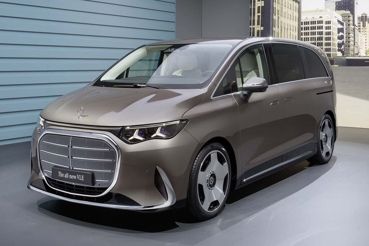 Ky minfurgon luksoz nga Mercedes-Benz po vjen në Amerikë Ky minfurgon luksoz nga Mercedes-Benz po vjen në Amerikë