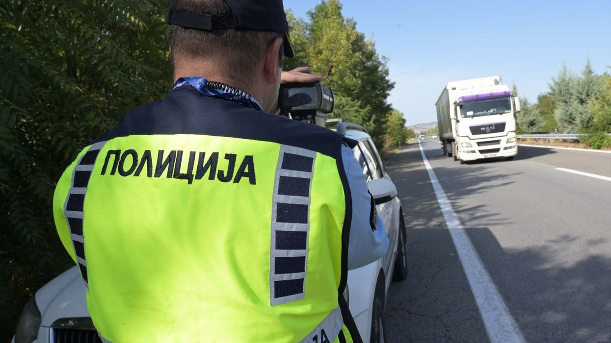 Për 10 ditë mbi gjashtë mijë kundërvajtje në komunikacion, policia ka ndaluar 151 shoferë Për 10 ditë mbi gjashtë mijë kundërvajtje në komunikacion, policia ka ndaluar 151 shoferë