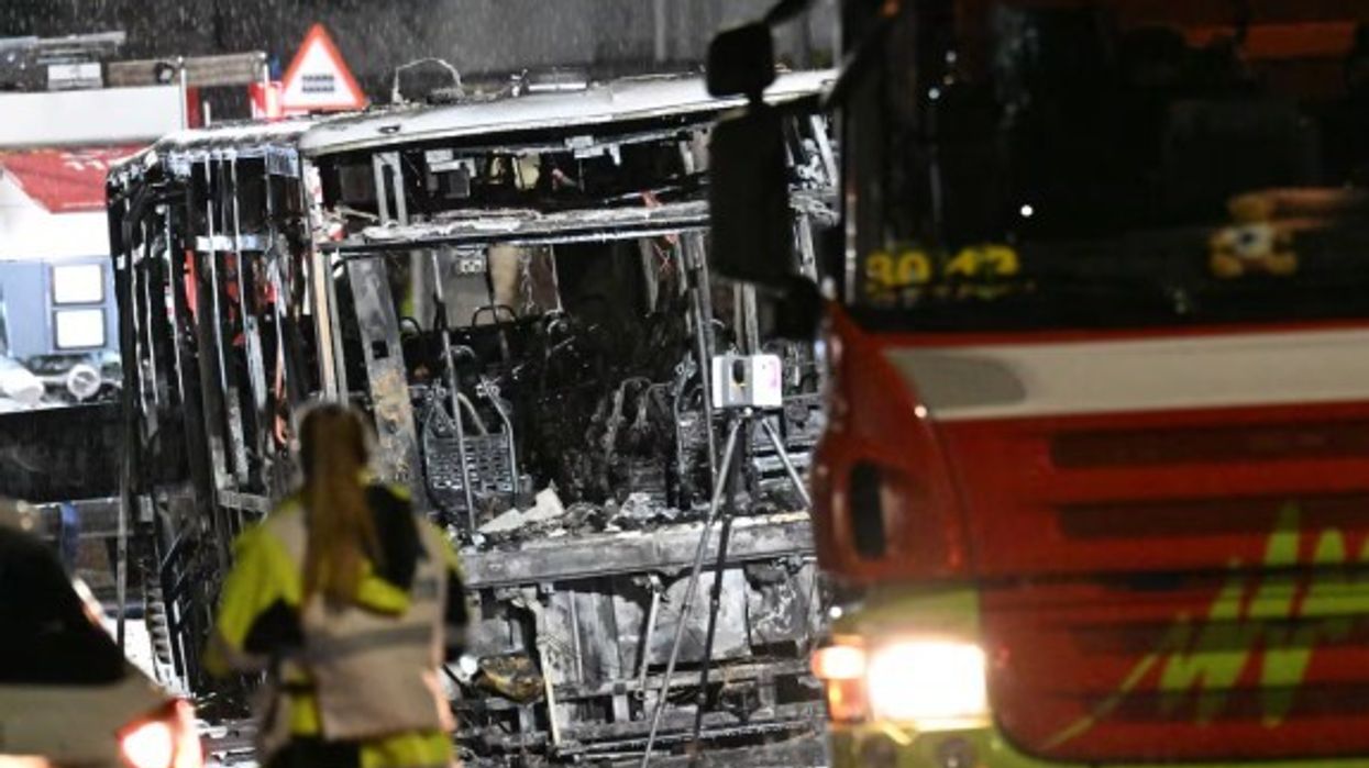 Shqiptari nga Kosova që i mbijetoni tragjedisë në autobusin në Zvicër: Brenda pak sekondash autobusi u mbush me tym Shqiptari nga Kosova që i mbijetoni tragjedisë në autobusin në Zvicër: Brenda pak sekondash autobusi u mbush me tym