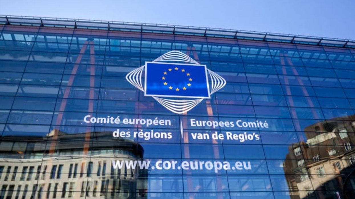 AKK: Komiteti i Rajoneve i BE-së heq fusnotën për Kosovën dhe kërkon heqjen e masave ndaj vendit AKK: Komiteti i Rajoneve i BE-së heq fusnotën për Kosovën dhe kërkon heqjen e masave ndaj vendit