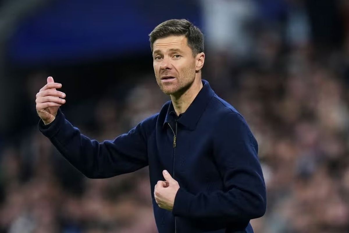 “Askush nuk e tradhtoi Alonson”, ylli i Real Madridit mohon pretendimet se lojtarët i dolën kundër trajnerit “Askush nuk e tradhtoi Alonson”, ylli i Real Madridit mohon pretendimet se lojtarët i dolën kundër trajnerit
