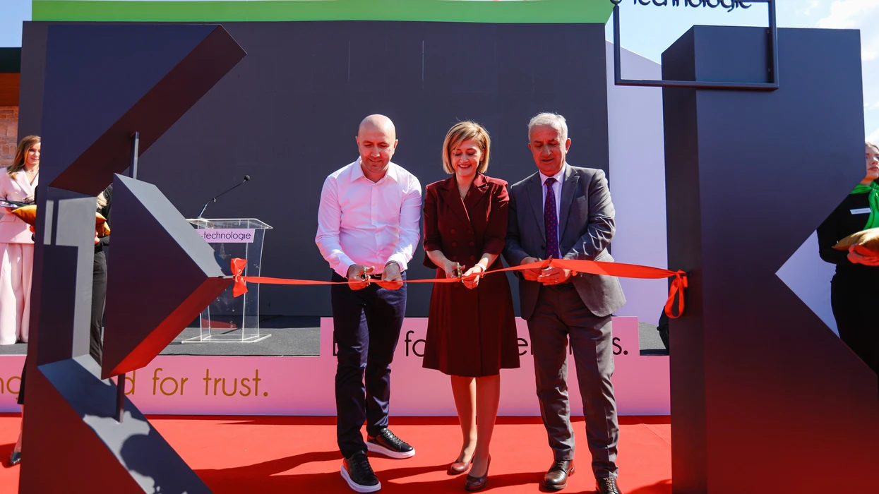 Euroing inauguroi dy fabrika të reja E-Technologie dhe shënoi 3 dekada të rrugëtimit të saj