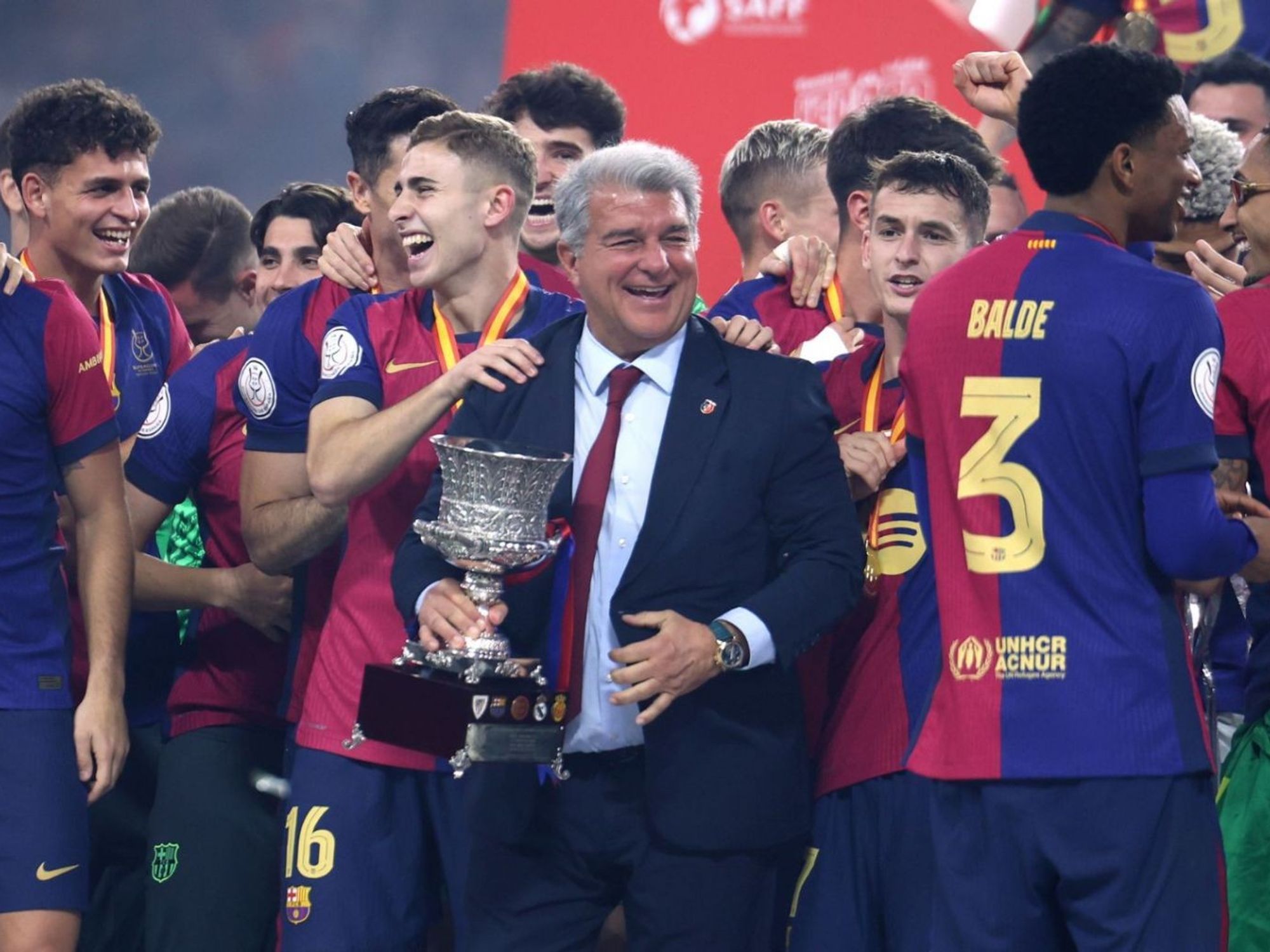 “E meriton edhe një vit te Barcelona”, Joan Laporta publikisht thotë se ylli i skuadrës do të rinovojë “E meriton edhe një vit te Barcelona”, Joan Laporta publikisht thotë se ylli i skuadrës do të rinovojë