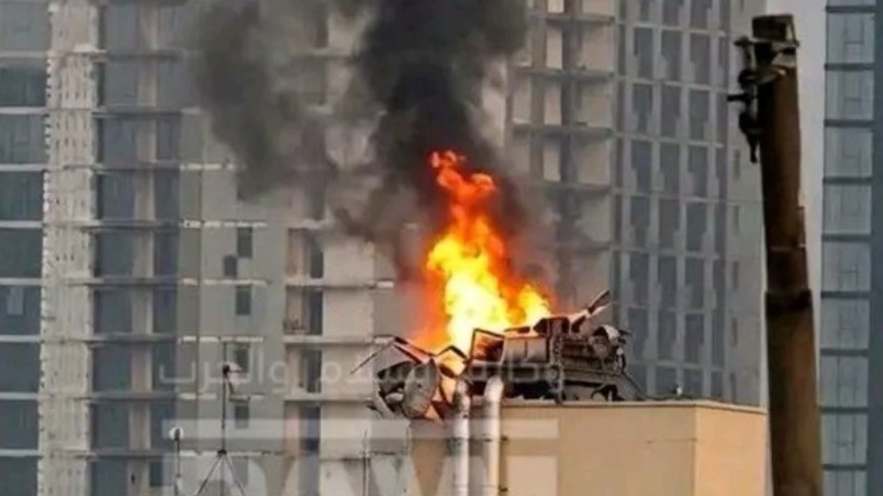 Sulmohet me raketa ambasada amerikane në Bagdad