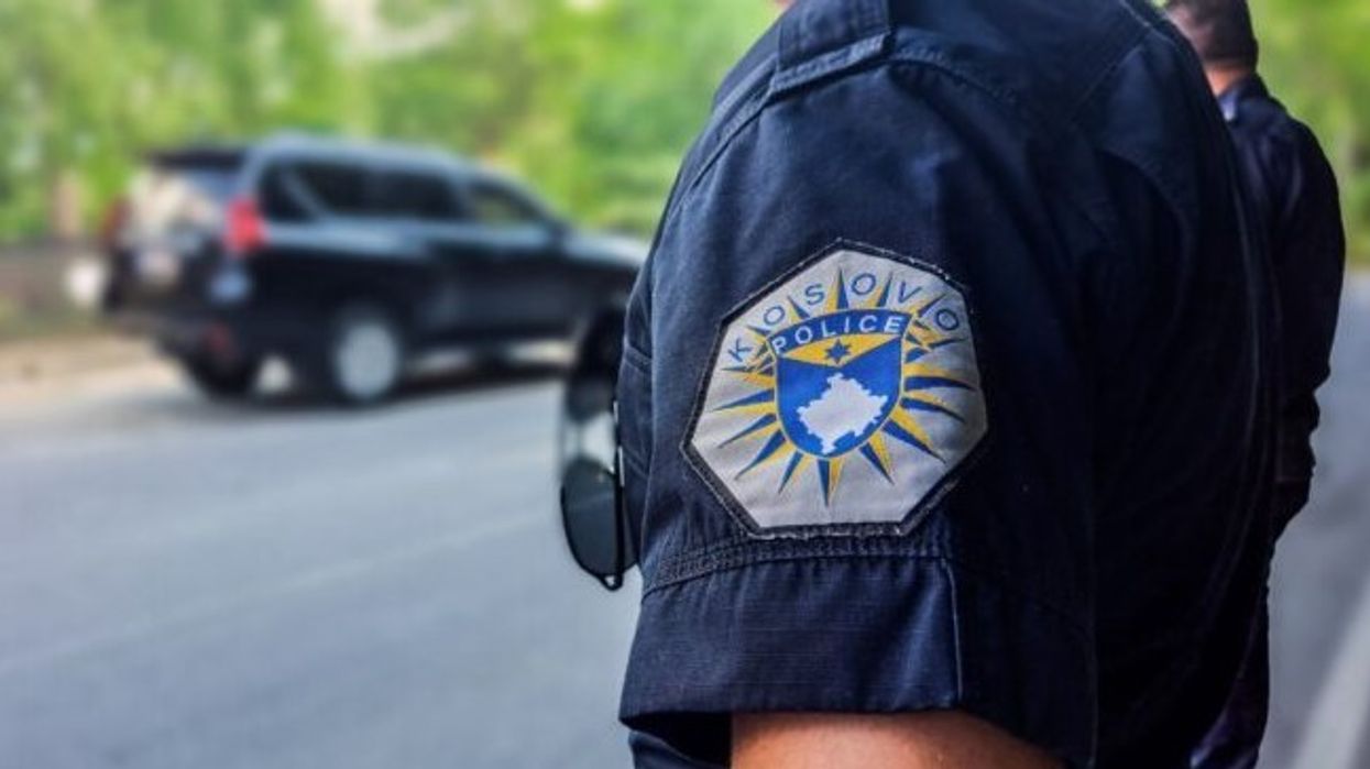 Kaloi këmbë ilegalisht kufirin, ndalohet shtetasi i Serbisë Kaloi këmbë ilegalisht kufirin, ndalohet shtetasi i Serbisë