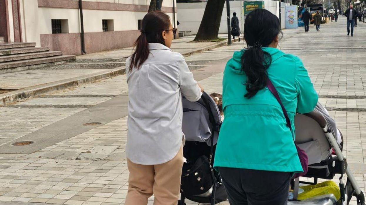 650 euro në muaj dhe jetesë brenda familjes, një dado filipinase për fëmijën shqiptar 650 euro në muaj dhe jetesë brenda familjes, një dado filipinase për fëmijën shqiptar