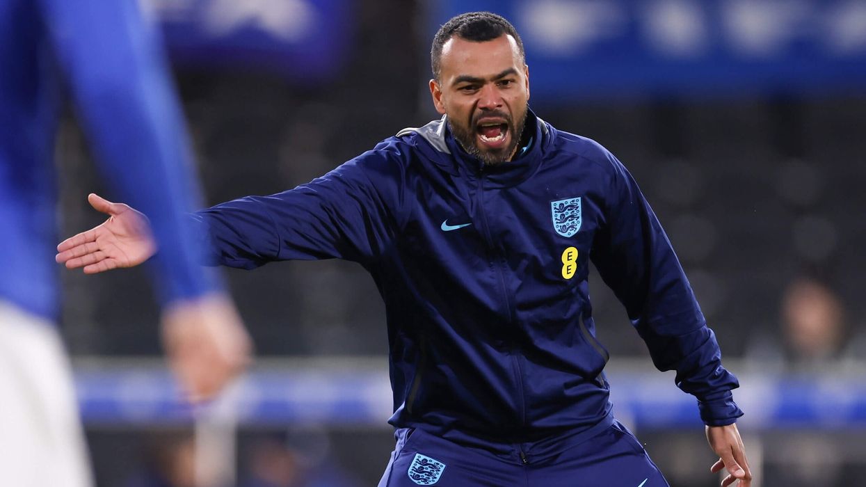 Ashley Cole largohet nga stafi i Anglisë U21, merr drejtimin e skuadrës italiane Ashley Cole largohet nga stafi i Anglisë U21, merr drejtimin e skuadrës italiane