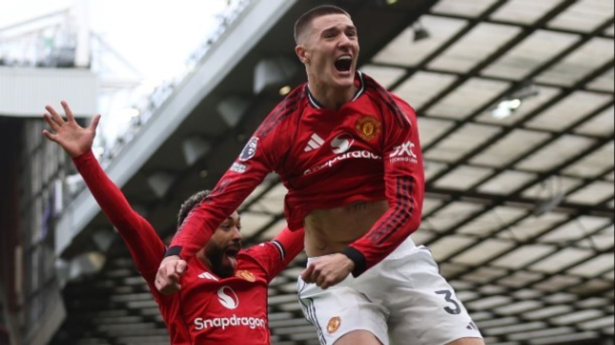 Manchester United fiton përballjen direkte ndaj Aston Villas Manchester United fiton përballjen direkte ndaj Aston Villas